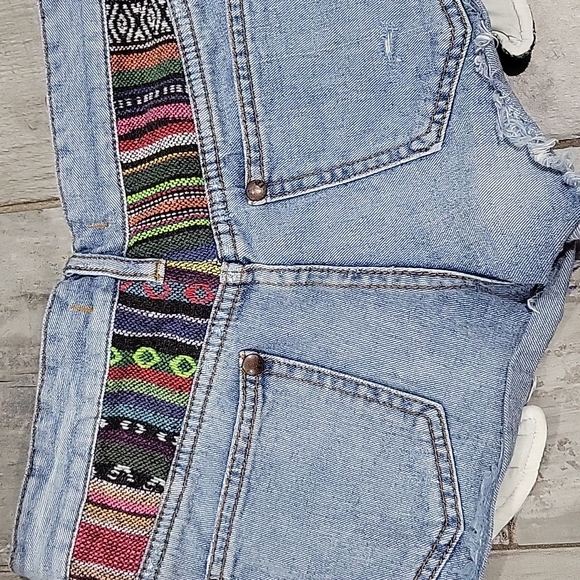 Free People  denim  with weaven design  fabric  size 25  #28 - Picture 5 of 6